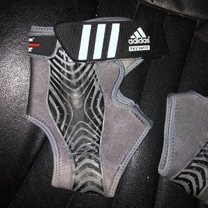 Adidas Adizero - Derrick Rose ankle braces.